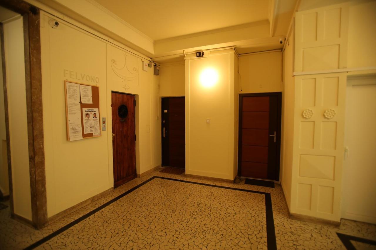 Castle Courtyard Hideaway Leilighet Budapest Eksteriør bilde